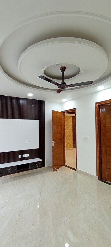 Furnished Amenities in 3 BHK Builder Floor at Puri Aman Vilas, Sector 89 – for Sale
