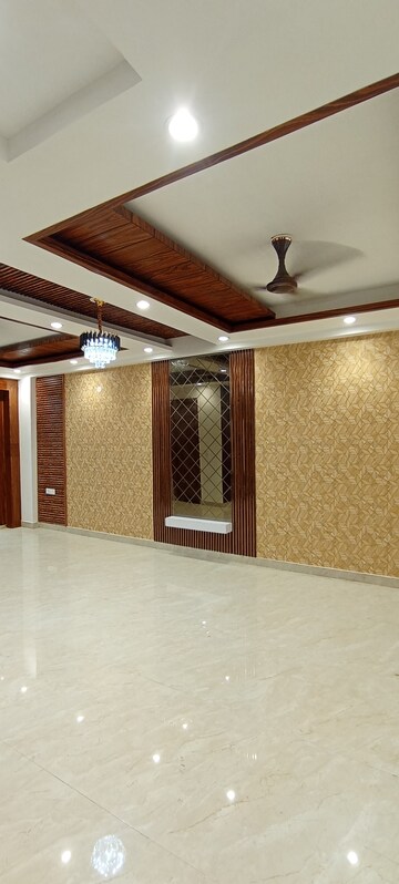Furnished Amenities in 3 BHK Builder Floor at Puri Aman Vilas, Sector 89 – for Sale