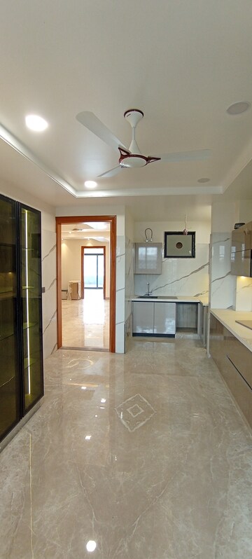 Kitchen in 4 BHK Builder Floor at BPTP Park Central, Sector 85 – for Sale