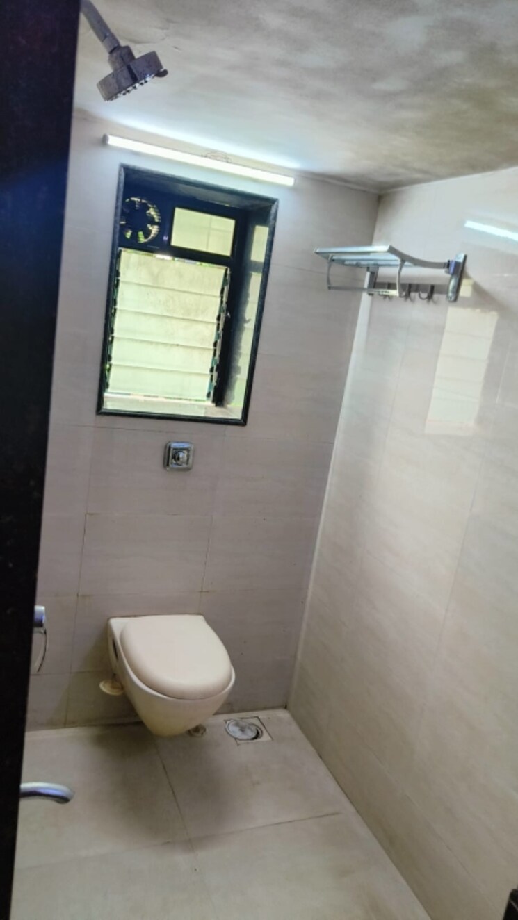 Bathroom, rose-garden-chs-santacruz 2 Bedroom 700 Sq.Ft. Builder Floor In Santacruz East Mumbai 7291524