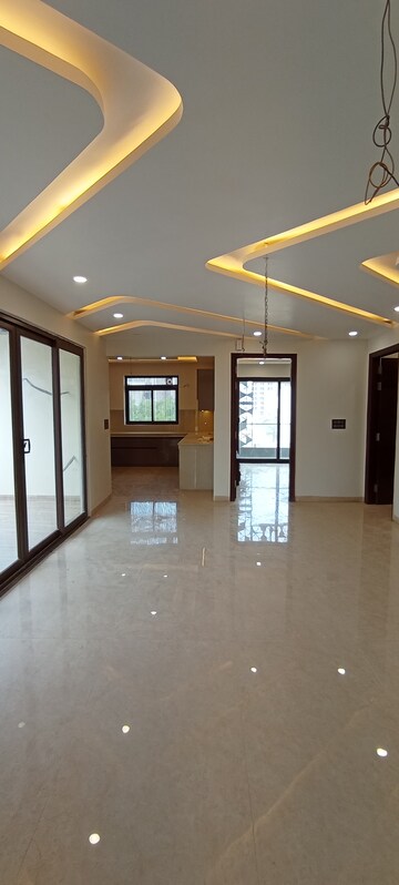 Staircase in 4 BHK Builder Floor at BPTP Park Central, Sector 85 – for Sale