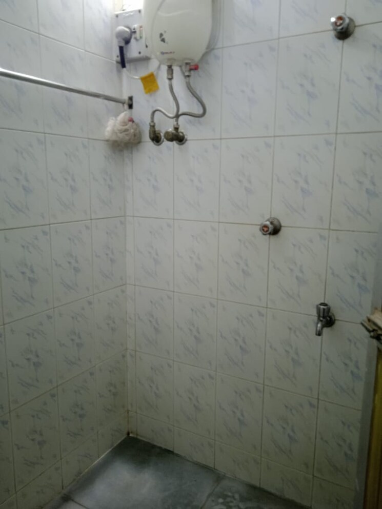 Bathroom, shree-parleshwar-chs 1 Bedroom 500 Sq.Ft. Apartment In Vile Parle East Mumbai 7291617