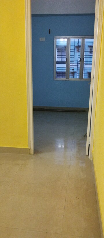 Room in 2 BHK Apartment at Kalikapur Rajpur Sonarpur – for Sale