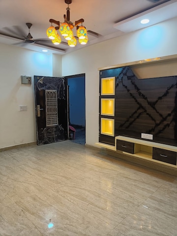 2 BHK Builder Floor For Resale in Sector 73 Noida  7292396