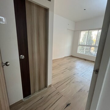 Room in 1 BHK Apartment at Shyam Krupa, Yashavant Nagar – for Sale