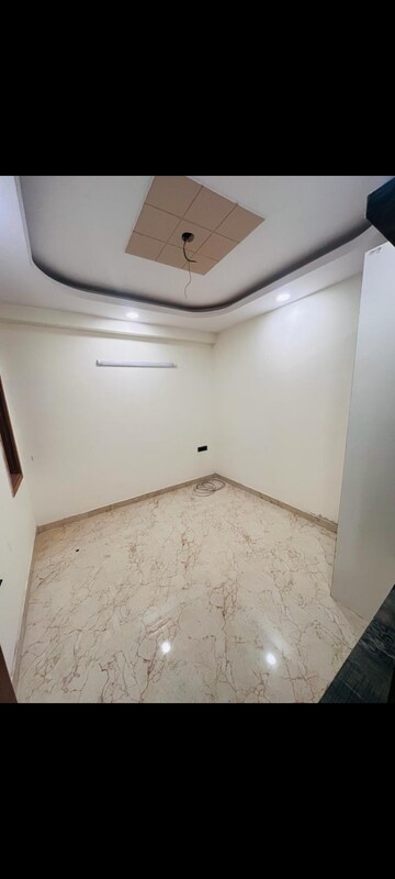 Room in 3 BHK Builder Floor at Chattarpur – for Sale