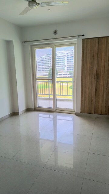 Room in 3.5 BHK Apartment at Pacific Golf Estate, Kulhan – for Sale
