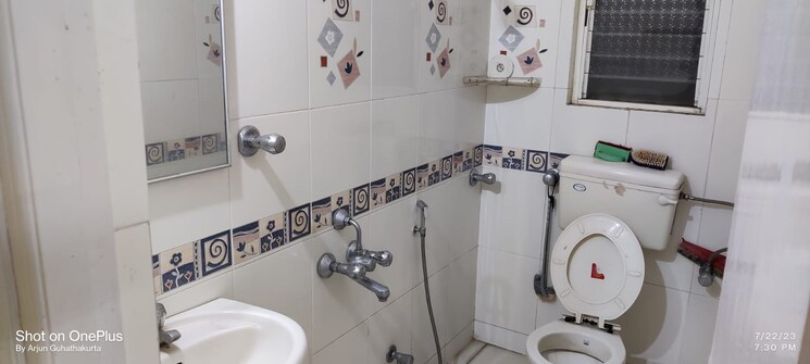 Bathroom, goel-ganga-skies 2 Bedroom 800 Sq.Ft. Apartment In Pimpri Pune 7293156
