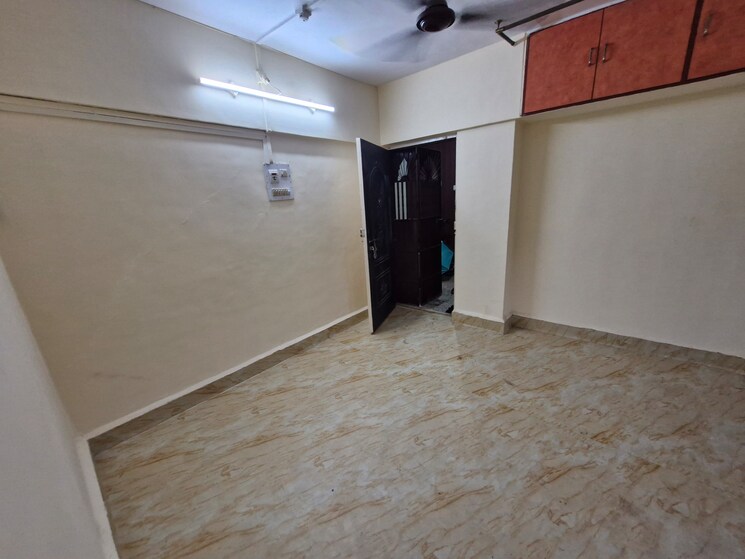 Room, brightland-phase-1-chs 1 Bedroom 450 Sq.Ft. Apartment In Balkum Pada Thane 7293545