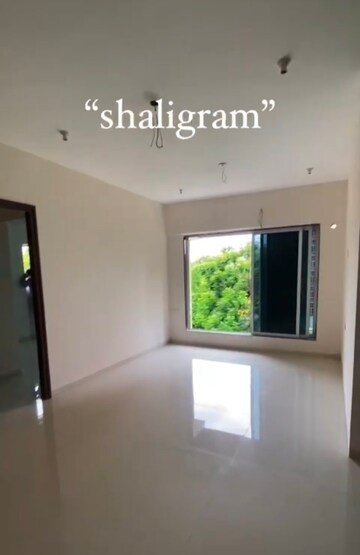 Room in 2 BHK Apartment at Evershine CHS Malad, Malad West – for Sale