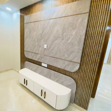 Furnished Amenities in 4 BHK Builder Floor at Green Fields Colony – for Sale
