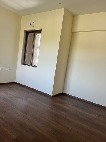 2 BHK Apartment For Sale in Lodha Amara, Kolshet Road