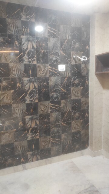 Master Bedroom in 4 BHK Builder Floor at Vasundhara Sector 3 – for Sale