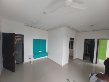 Room in 2.5 BHK Apartment at Mahagun Mywoods III, Sector 16c Greater Noida – for Sale