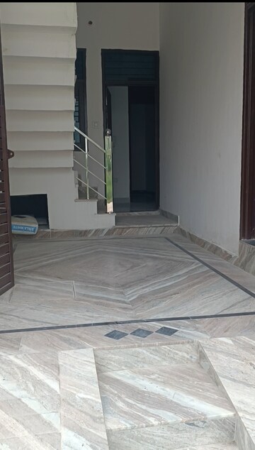 Room in 3 BHK Independent House at Kanker Khera – for Sale