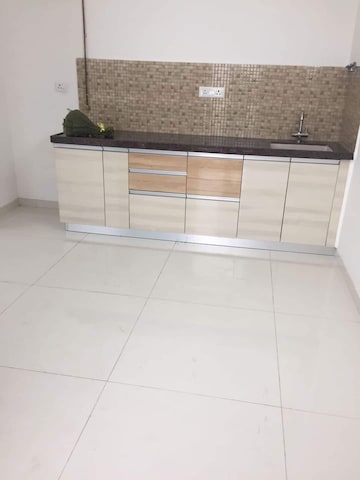 Kitchen in 1.5 BHK Apartment at Amanora Adreno Towers, Hadapsar – for Sale