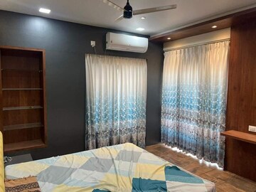 Bedroom in 2 BHK Apartment at Amanora Adreno Towers, Hadapsar – for Sale