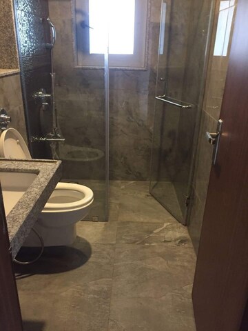 Bathroom in 3 BHK Apartment at Amanora Adreno Towers, Hadapsar – for Sale