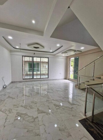 Room in 6 BHK Villa at Agarwal And Doshi Complex, Vasai West – for Sale