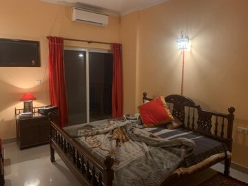 Bedroom in 5 BHK Villa at Paramount Golfforeste, Zeta I Greater Noida – for Sale