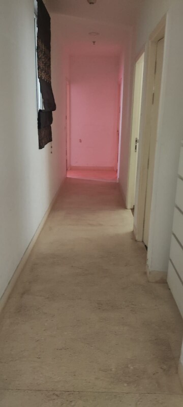 Room in 3.5 BHK Apartment at M3M Merlin, Sector 67 – for Sale