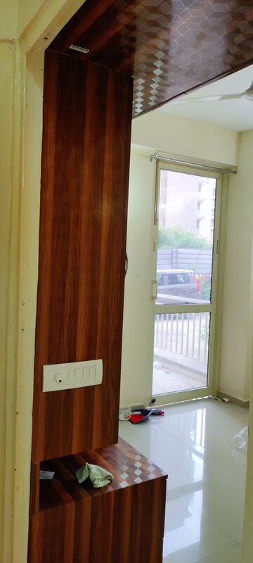 Room in 3 BHK Apartment at Conscient Habitat Residences, Sector 78 – for Sale