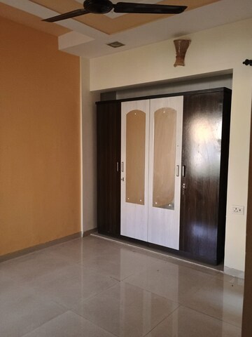 Room in 2 BHK Apartment at Raunak Unnathi Woods Phase 6, Ghodbunder Road – for Sale