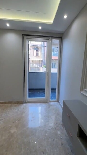 Room in 3 BHK Builder Floor at Paschim Vihar – for Sale