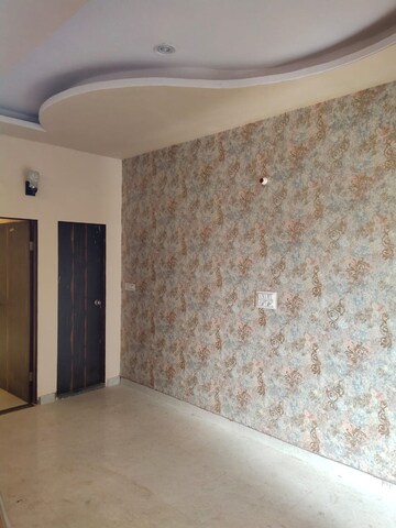 Room in 3 BHK Villa at Royal Residency 3, Kalwar Road – for Sale