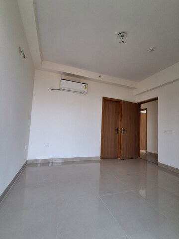 Room in 3 BHK Apartment at Ramprastha Primera, Sector 37d – for Sale