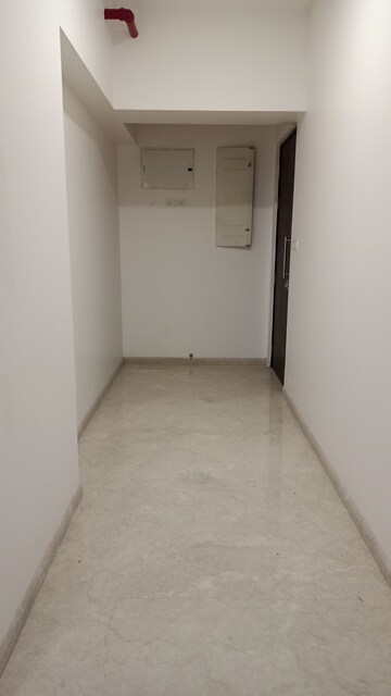 Room in 3 BHK Apartment at Kalpataru Radiance, Goregaon West – for Sale