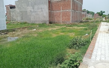 Plot For Sale in Ratan Khand