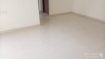 Room in 3 BHK Apartment at Piramal Vaikunth, Balkum Pada – for Sale
