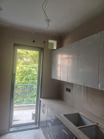 Furnished Amenities in 3.5 BHK Builder Floor at Ramesh Nagar – for Sale