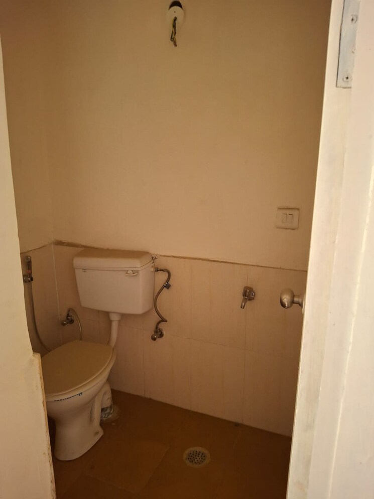 Bathroom, ace-parkway 3 Bedroom 2460 Sq.Ft. Apartment In Sector 150 Noida 7296927