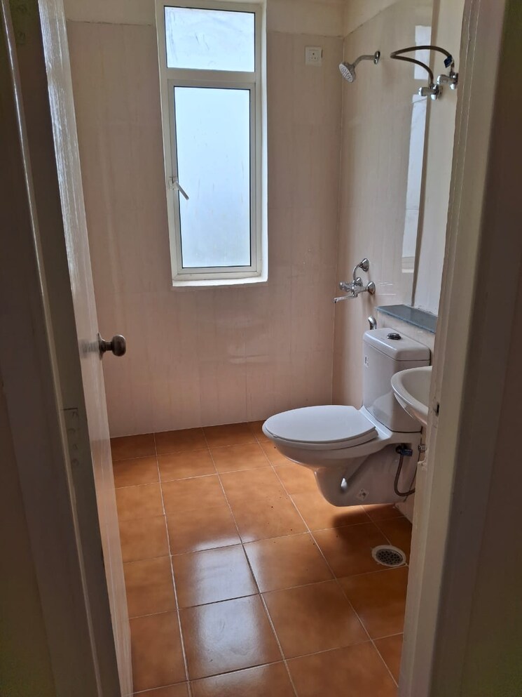 Bathroom, ace-parkway 3 Bedroom 2460 Sq.Ft. Apartment In Sector 150 Noida 7296927