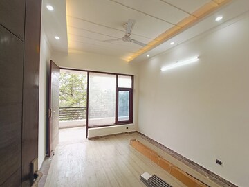 Master Bedroom in 4 BHK Builder Floor at Green Fields Colony – for Sale