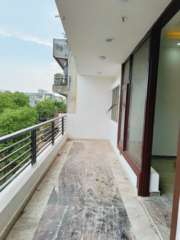 Balcony in 4 BHK Builder Floor at Green Fields Colony – for Sale