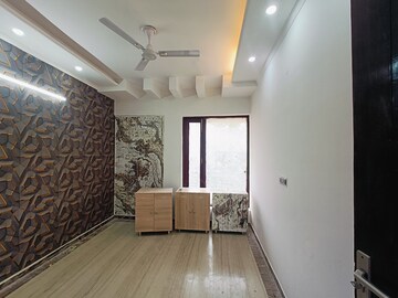 Bedroom in 4 BHK Builder Floor at Green Fields Colony – for Sale