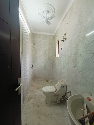 Attached Bathroom in 4 BHK Builder Floor at Green Fields Colony – for Sale