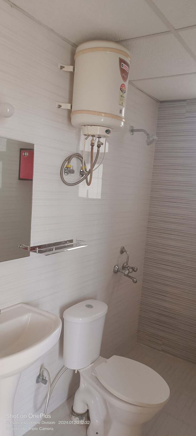 Bathroom, grand-omaxe 2.5 Bedroom 1250 Sq.Ft. Apartment In Gomti Nagar Lucknow 7297205