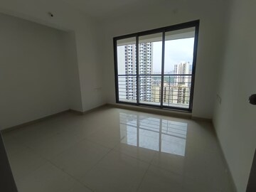 Room in 2 BHK Apartment at Runwal Eirene, Balkum Pada – for Sale