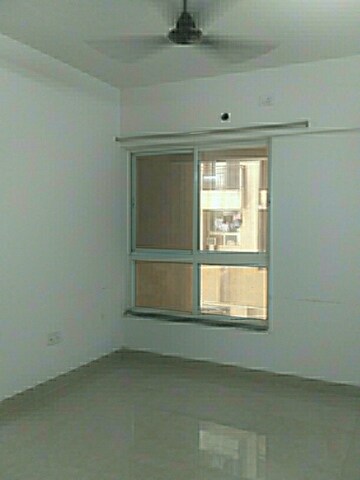 Room in 2 BHK Apartment at DB Orchid Ozone, Dahisar East – for Sale
