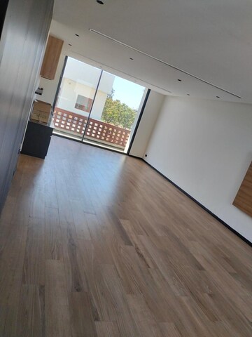Room in 4 BHK Independent House at Sector 109 – for Sale
