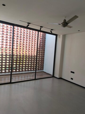 Room in 4 BHK Independent House at Sector 109 – for Sale