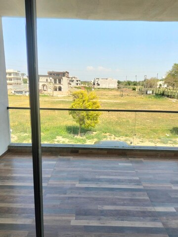 4 BHK Independent House – Garden View at Sector 109 - for Sale
