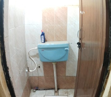 Bathroom in 1 BHK Apartment at Sector 10 Greater Noida – for Sale