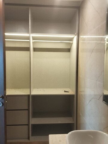 Furnished Amenities in 4 BHK Builder Floor at South Extension I – for Sale