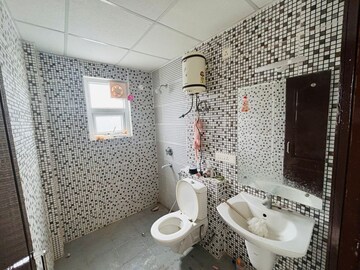Bathroom in 3 BHK Builder Floor at Mullanpur – for Sale