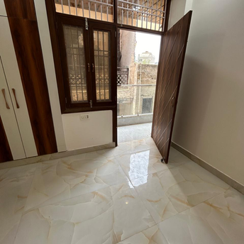 2 BHK Builder Floor For Rent in Dwarka Mor Delhi  7298341
